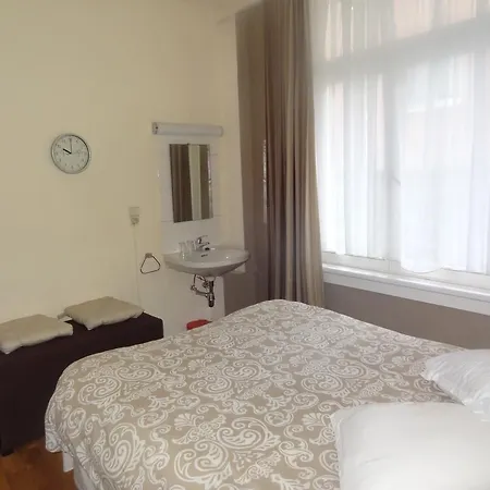 Logies Ocelot Πανσιόν *