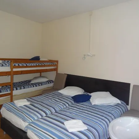 Πανσιόν Logies Ocelot *